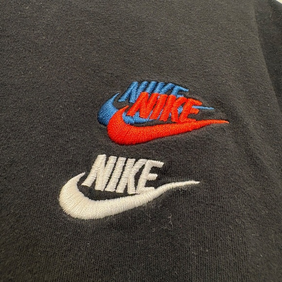 Nike vintage Shirt - Picture 2 of 4